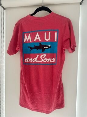 Maui and Sons Coral Pink Tee with Blue and Black Graphic